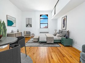 154 W 70th St