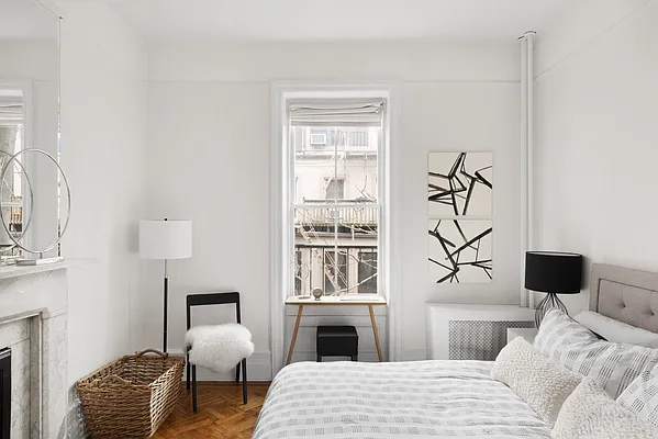 Sold by Compass | media 17