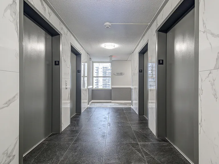 88 Erskine Ave — Photo 23