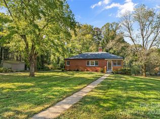 105 Walton Rd, Morganton, NC 28655