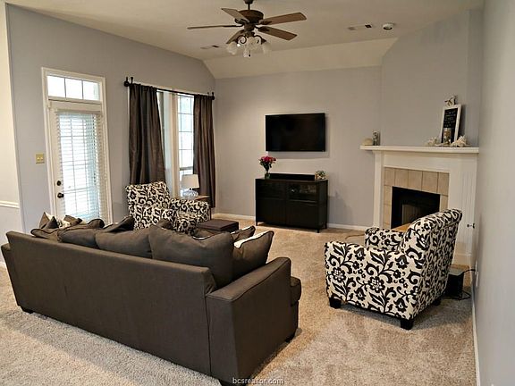 3rd image of 1804 White Stone Dr