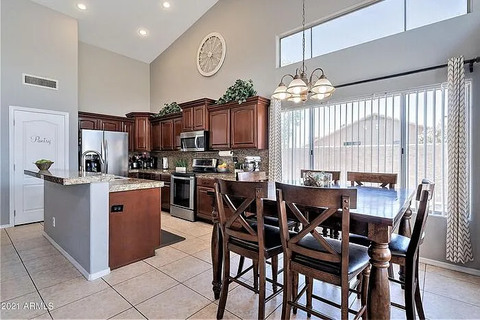 2933 E Verbena Dr — Photo 21