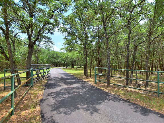 2nd image of 2816 Oak Haven Cir