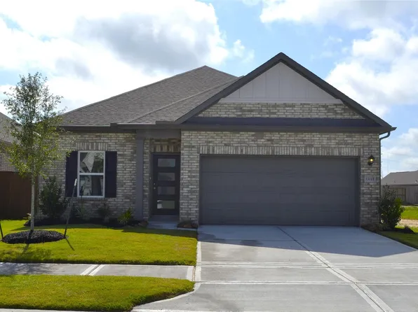13223 Hayden Peak Dr, Iowa Colony, TX 77583