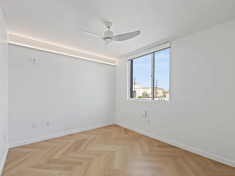 TALA Residences at Gillis House — Photo 20
