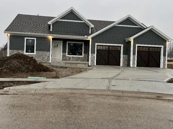 1403 NE 182nd Ter, Smithville, MO 64089