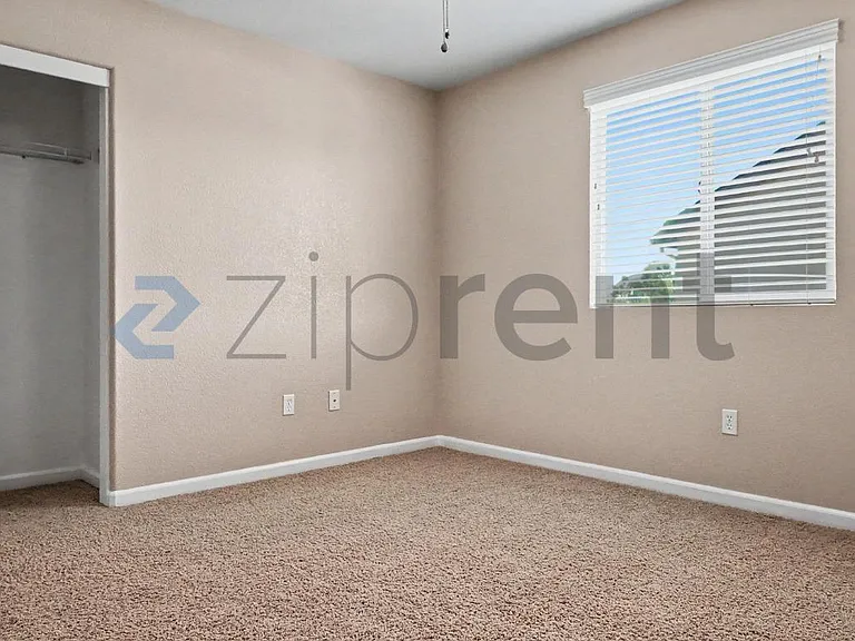 9749 Shanelyn Way — Photo 41