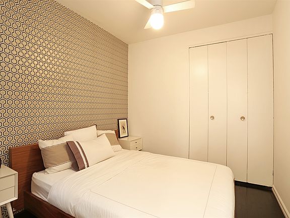2nd image of 331 W 21st St APT 1R