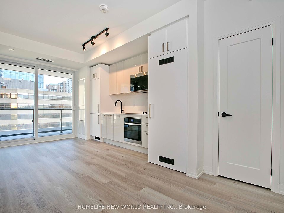 1st image of 280 Dundas St W #603