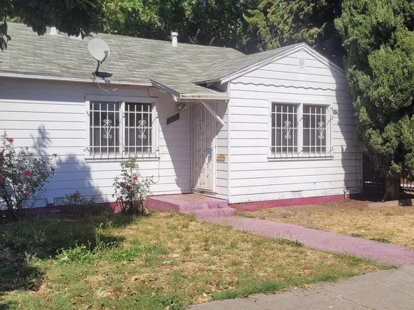 921 92nd Ave, Oakland, CA 94603