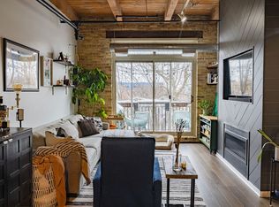 1740 N Maplewood Ave APT 406, Chicago, IL 60647