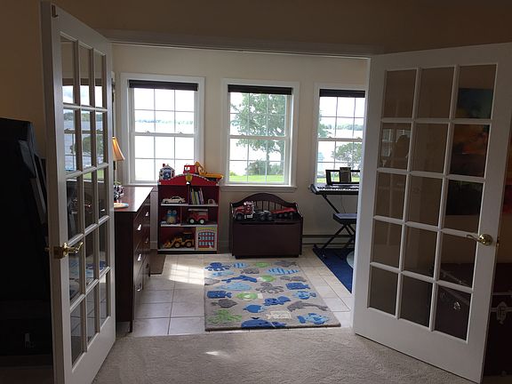 5th image of 154 River Dr