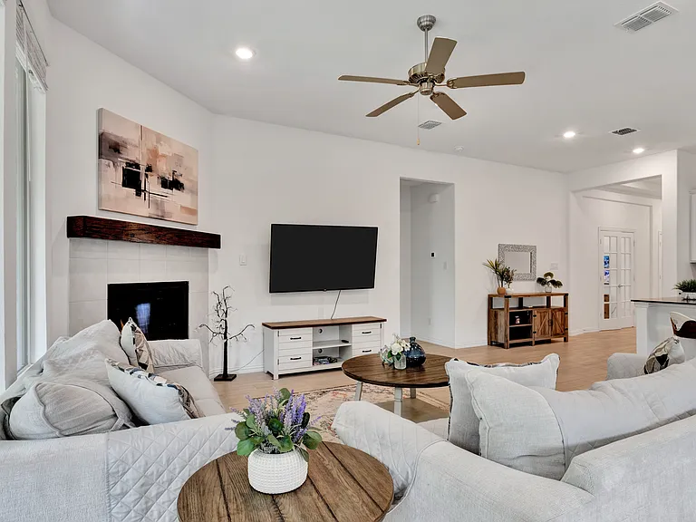 5317 Riverwalk Pkwy — Photo 23
