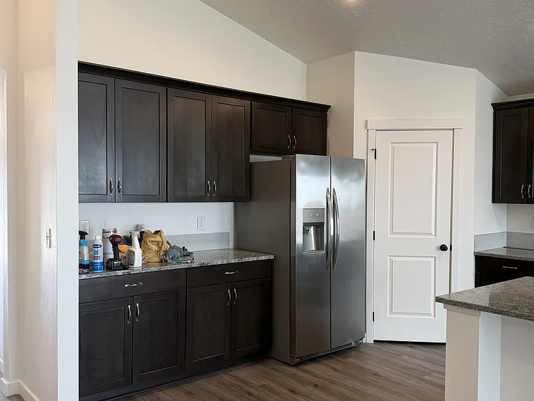 246 W Waukesha St — Photo 4