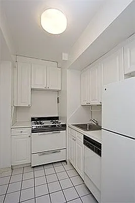 Rented by GoodRock Realty | media 8