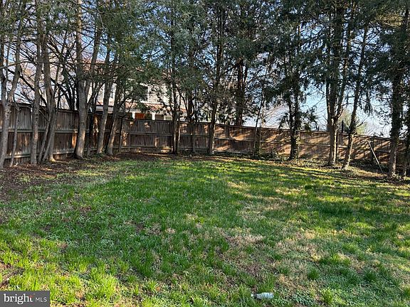 3rd image of 4402 Sellman Rd