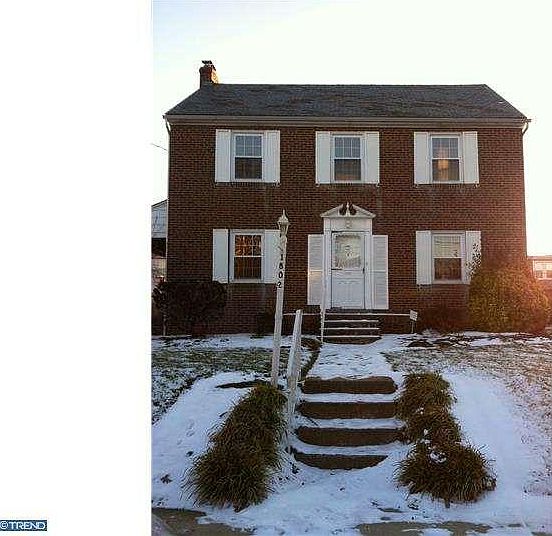 1st image of 1802 Elm St