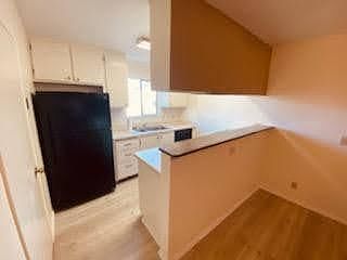 5th image of 111 Huntington Ct