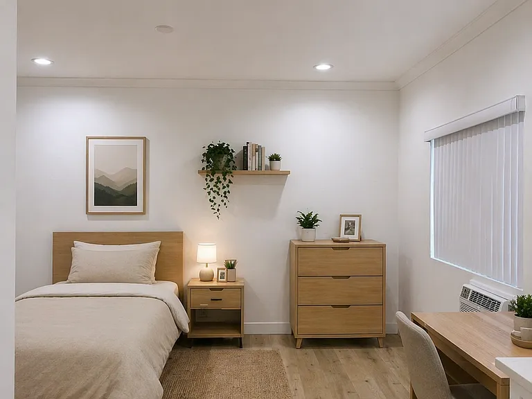 2345 Lincoln Park — Photo 3