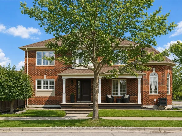 855 Luxton Dr, Milton, ON L9T 6Y3