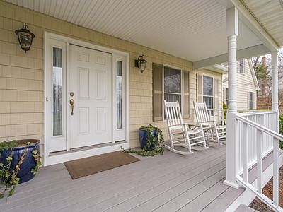 2nd image of 71 N Woods Dr