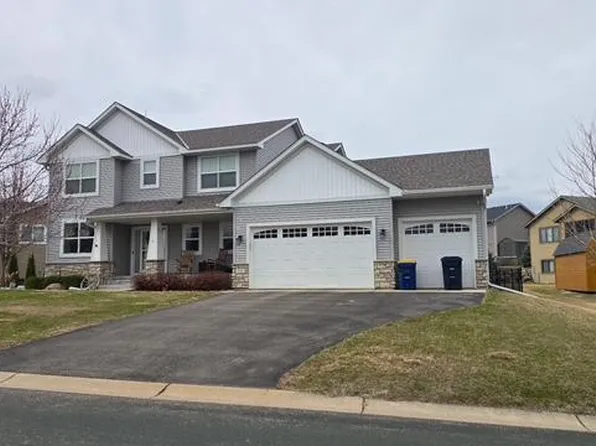 102 Bluff Ln, Dundas, MN 55019