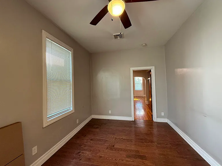 308 Columbia Ave #2R — Photo 7