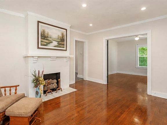 5th image of 309 N C St