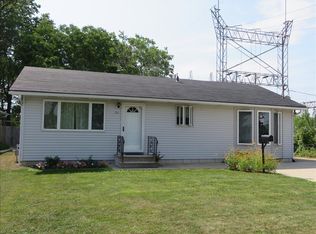 711 N Main St, Walbridge, OH 43465