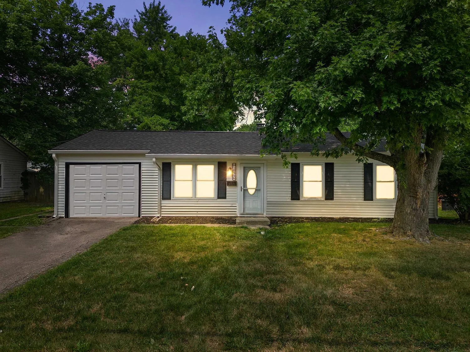 1035 Olympia Dr photo 1