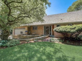 3 Fuller Dr, Madison, WI 53704