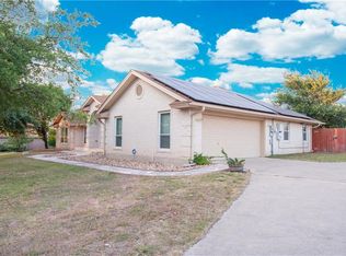 5 Valley Creek Dr, Round Rock, TX 78664