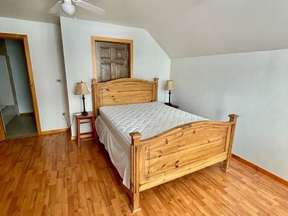 5th image of 35 Jackson Ct Unit B