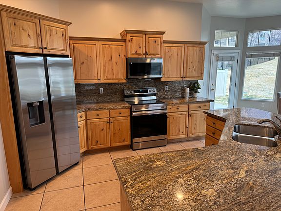 3rd image of 14146 S Spyglass Hill Dr
