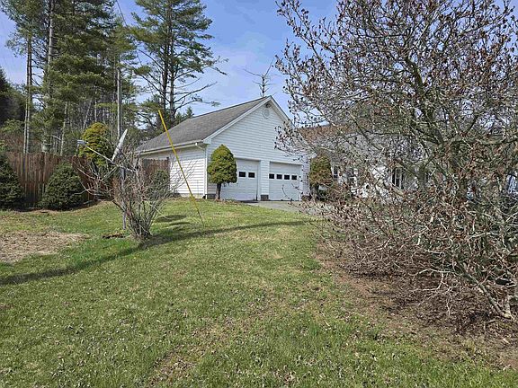 4th image of 1348 Delhart Rd