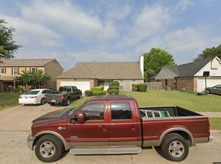 4107 Hathaway Dr, Grand Prairie, TX 75052