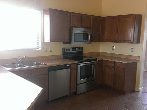 3rd image of 15712 N Alto St