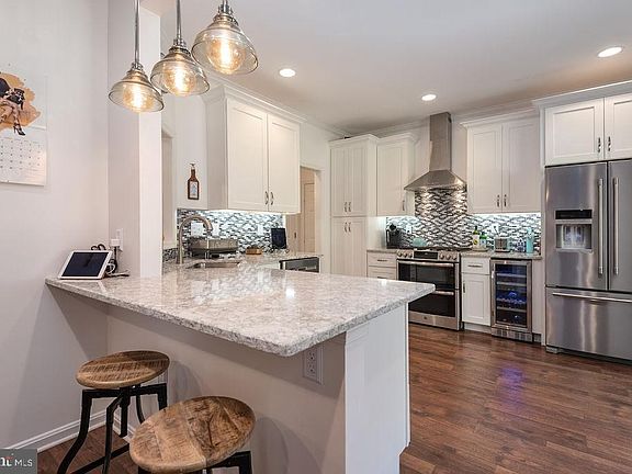 4th image of 3609 Ardwick Cir