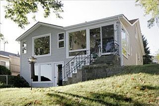 5th image of 919 Lakeview Dr