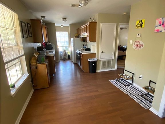 4th image of 2123 Hidden Hollow Cir #B