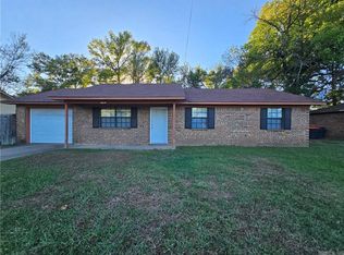 1604 S Baltimore Ave, Russellville, AR 72802