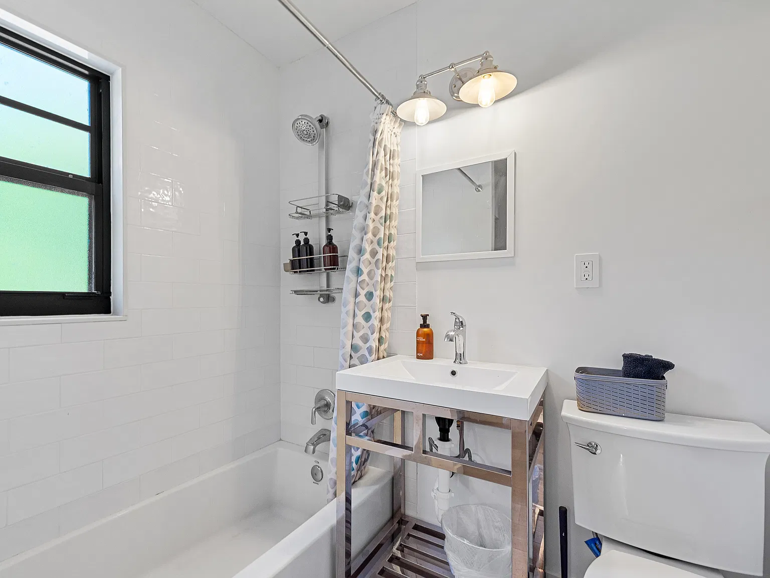 1 bed, $2,500 — Photo 4