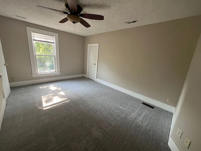 2124 N Arkansas Ave — Photo 13