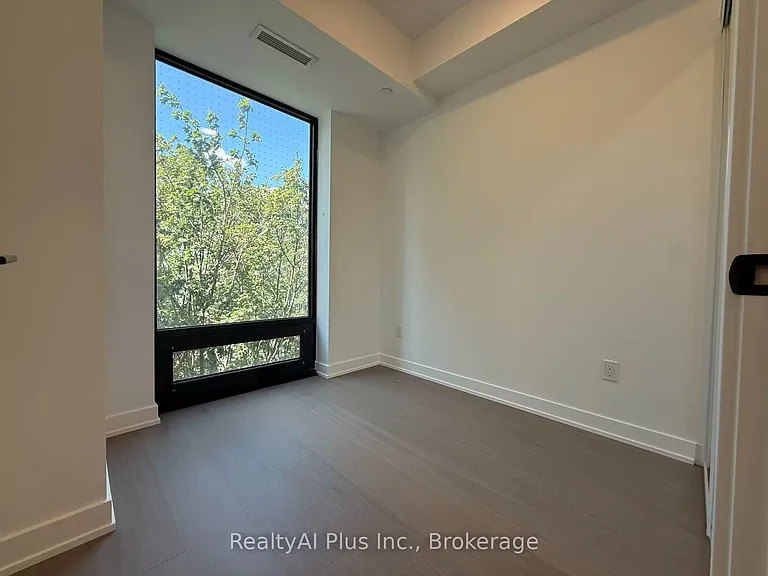 91 Montclair Ave #606 — Photo 5