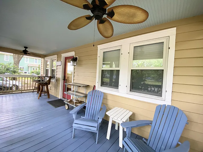 25 Wharf St — Photo 2