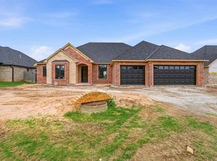 2413 NE Falcon Ln, Lawton, OK 73507