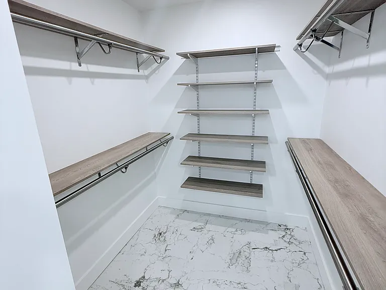 3011 Westforest Dr — Photo 2