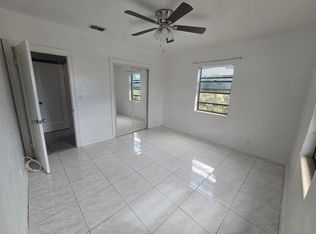 1006 N J St, Lake Worth, FL 33460