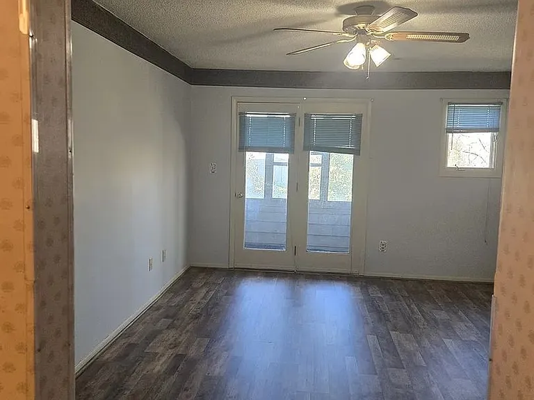 3046 Laurel Springs Dr — Photo 5
