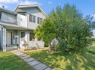 218 S 15th Ave NW, Calgary, AB T2M0G8